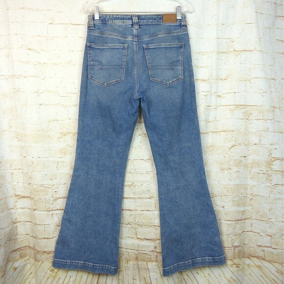 American Eagle AE Next Level Super High-Waisted Flare Jean Women 6 Short Utility - Picture 3 of 16
